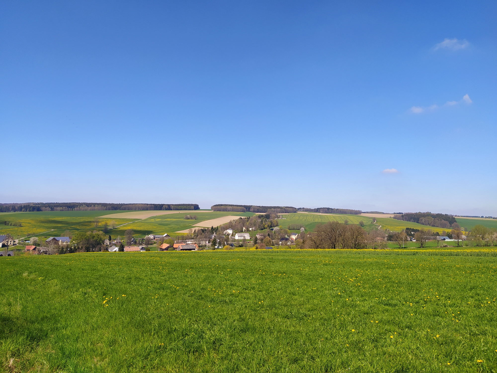 Blick auf die Gemeinde Oberheinsdorf